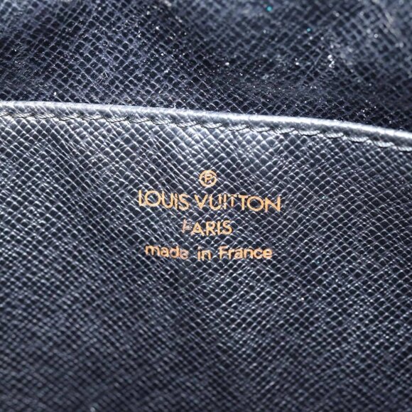 LOUIS VUITTON Epi Pochette Homme Clutch Bag Black Noir - Picture 13 of 16